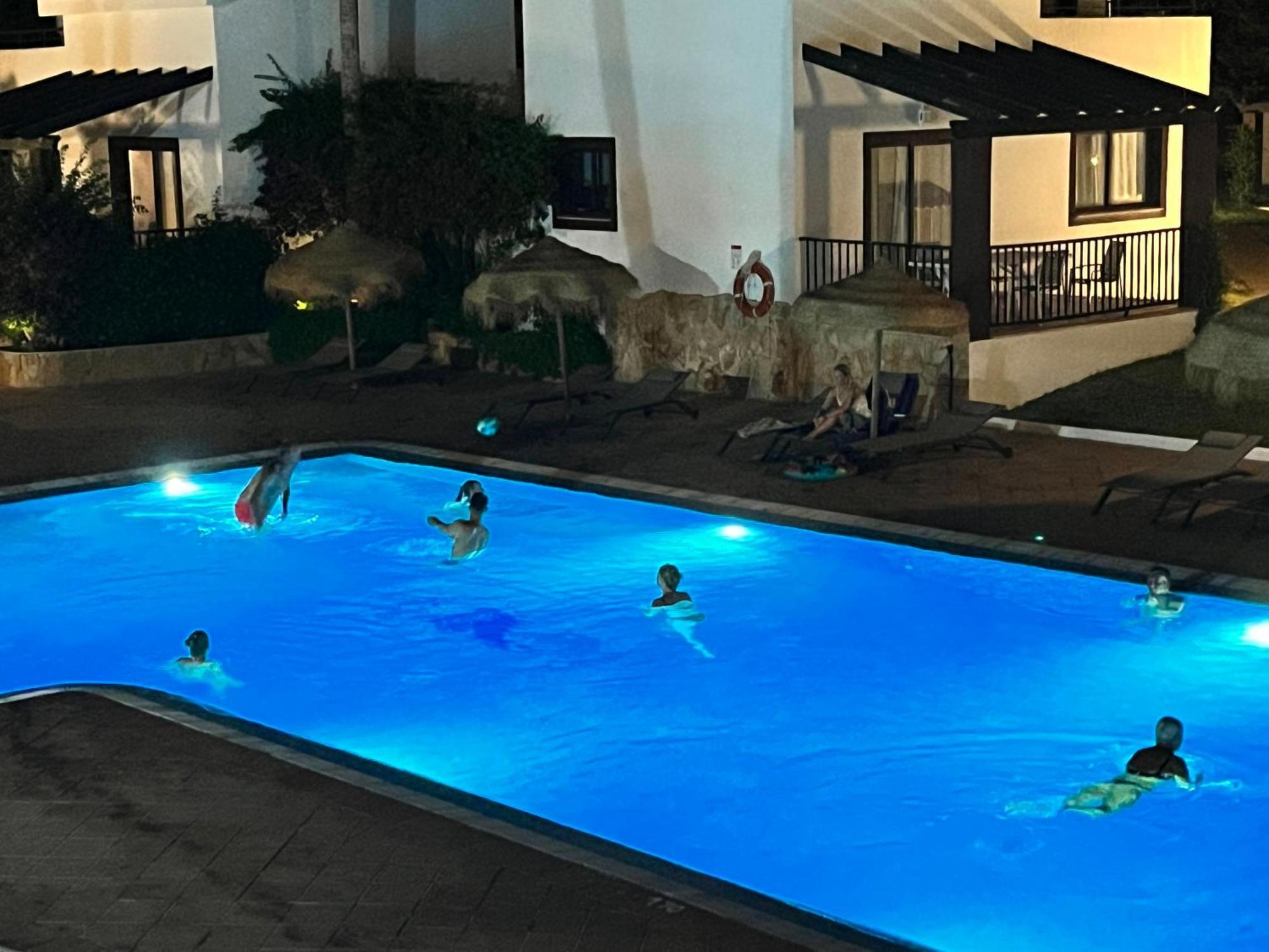 Nuramar Aparthotel Cala en Bosch Zewnętrze zdjęcie