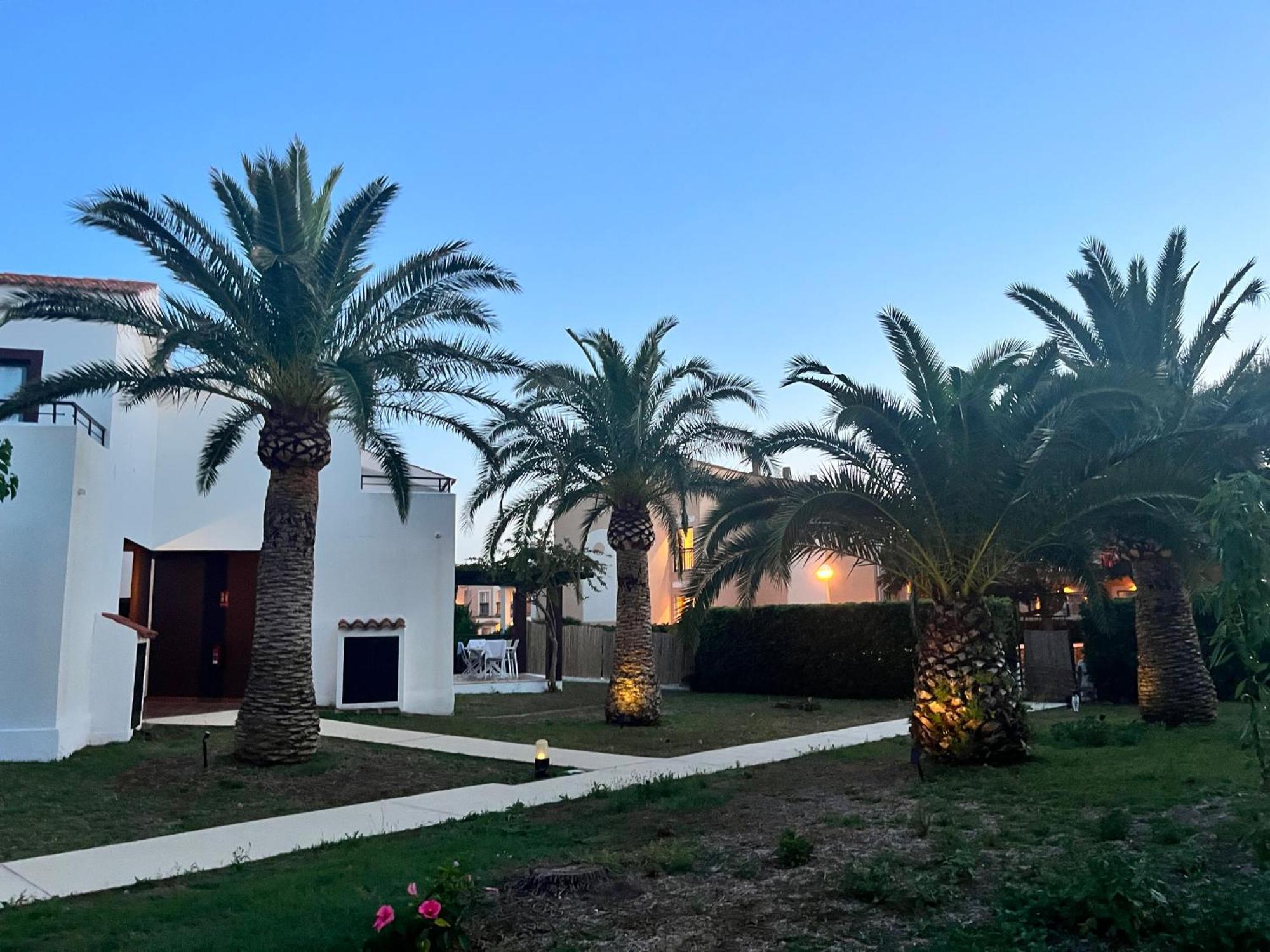 Nuramar Aparthotel Cala en Bosch Zewnętrze zdjęcie
