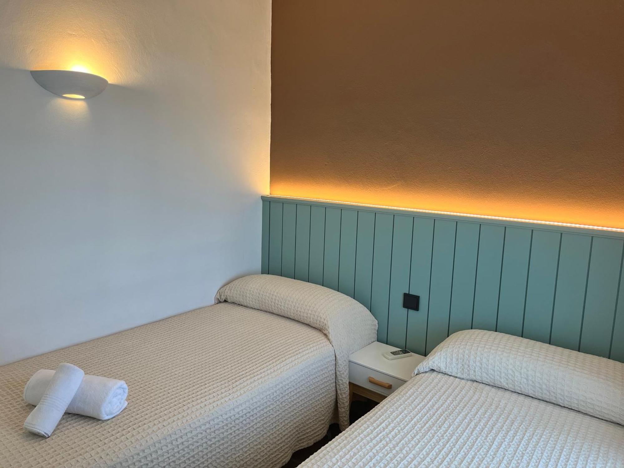 Nuramar Aparthotel Cala en Bosch Zewnętrze zdjęcie