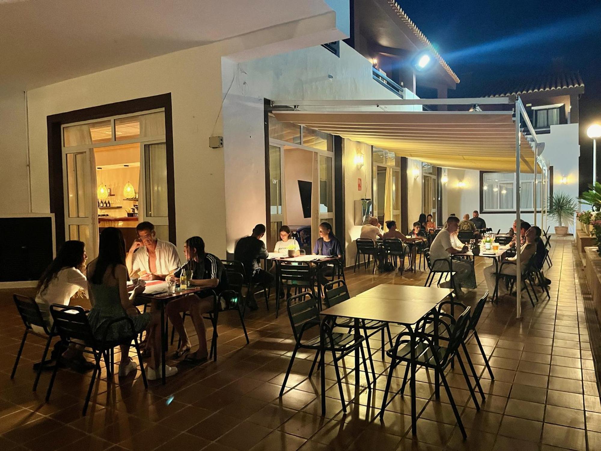 Nuramar Aparthotel Cala en Bosch Zewnętrze zdjęcie